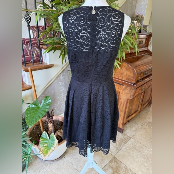 Tommy Hilfiger fit and flare lace ladies line sleeveless dress size 8 - Picture 10 of 15